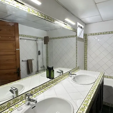 Branca - Private Pool - 12 Pax -
