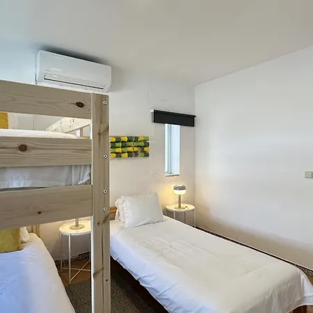 Branca - Private Pool - 12 Pax - וילה